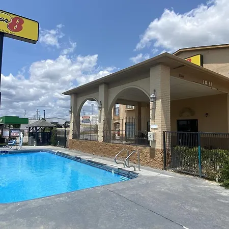 Super 8 By Wyndham Decatur Texas Hotel